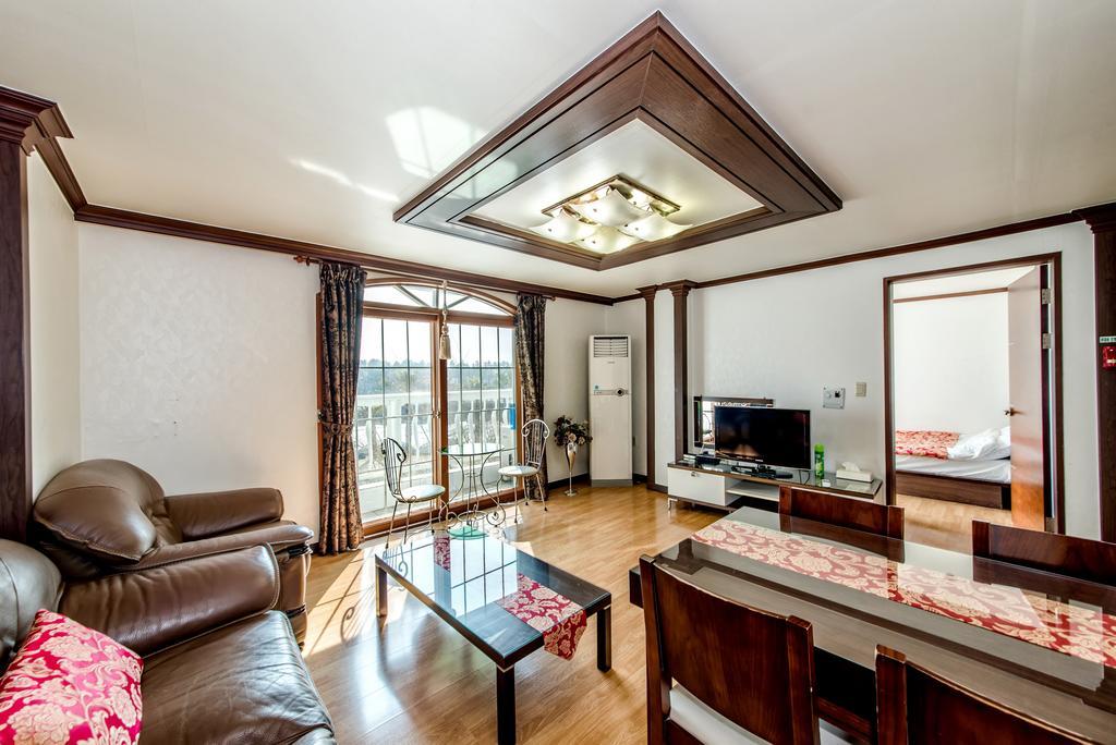 Jeju Hue Pension Seogwipo Zewnętrze zdjęcie